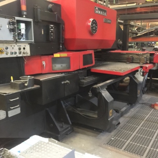 đột dập cnc