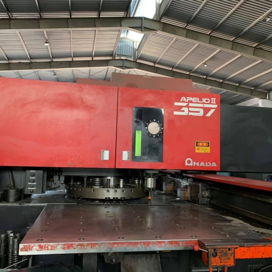máy đột dập amada